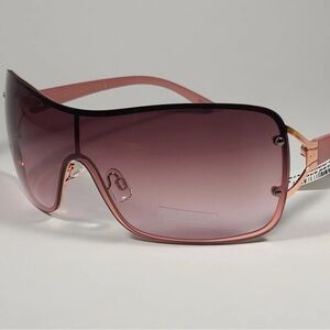 Vince Camuto Gradient Pink Sunglasses